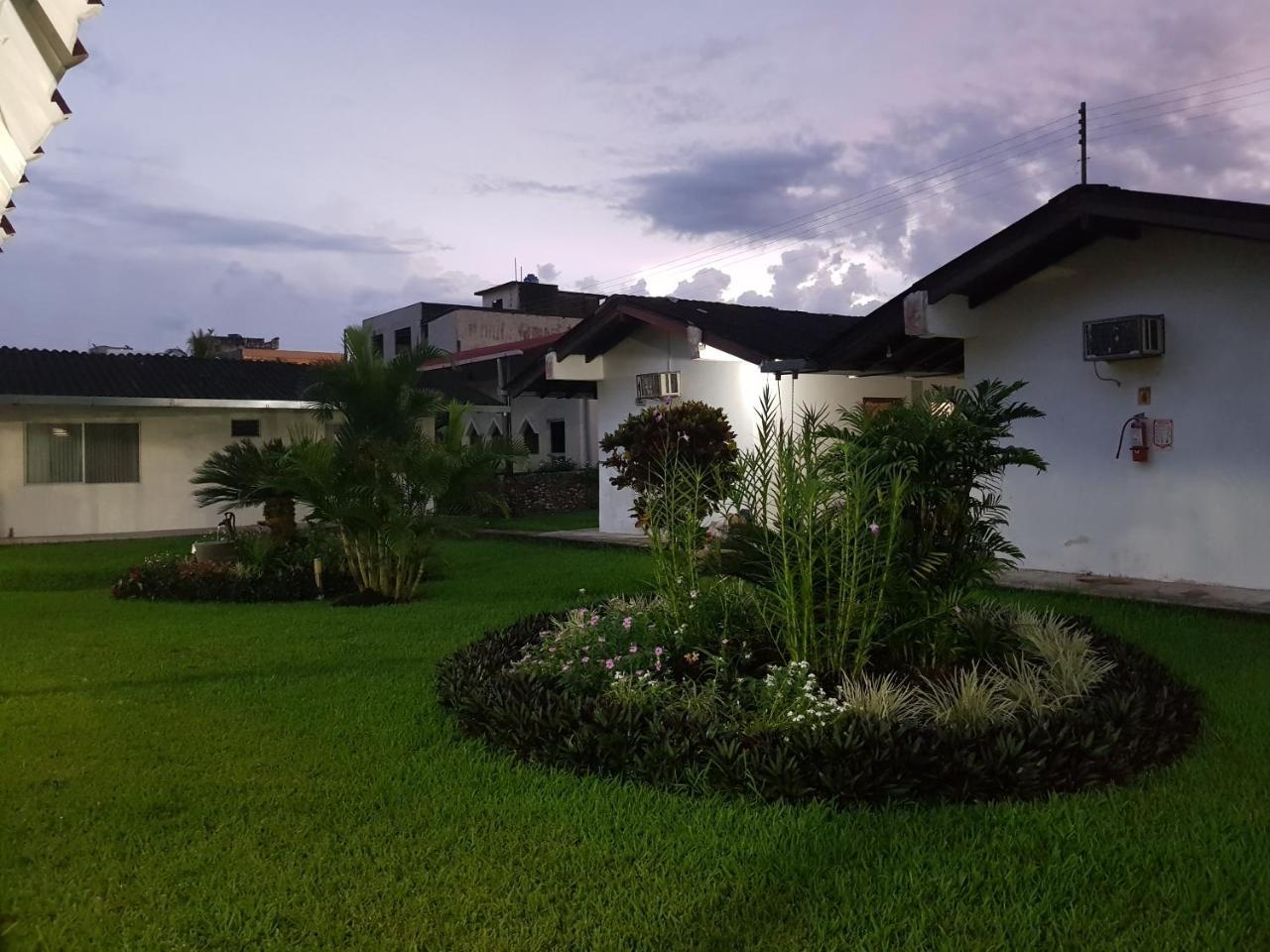 Gran Hotel De Lago - Lago Agrio Nueva Loja Exterior photo