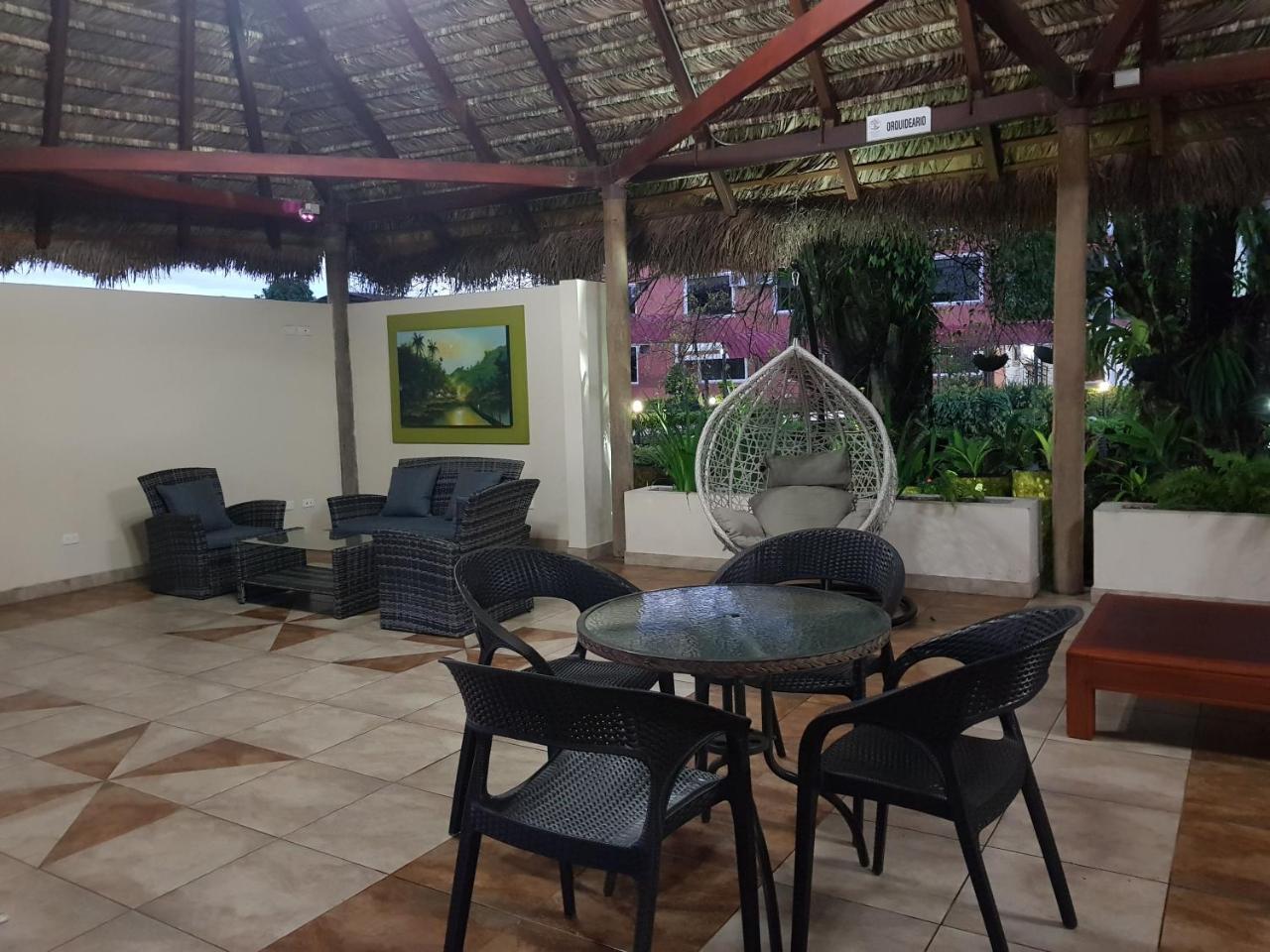 Gran Hotel De Lago - Lago Agrio Nueva Loja Exterior photo